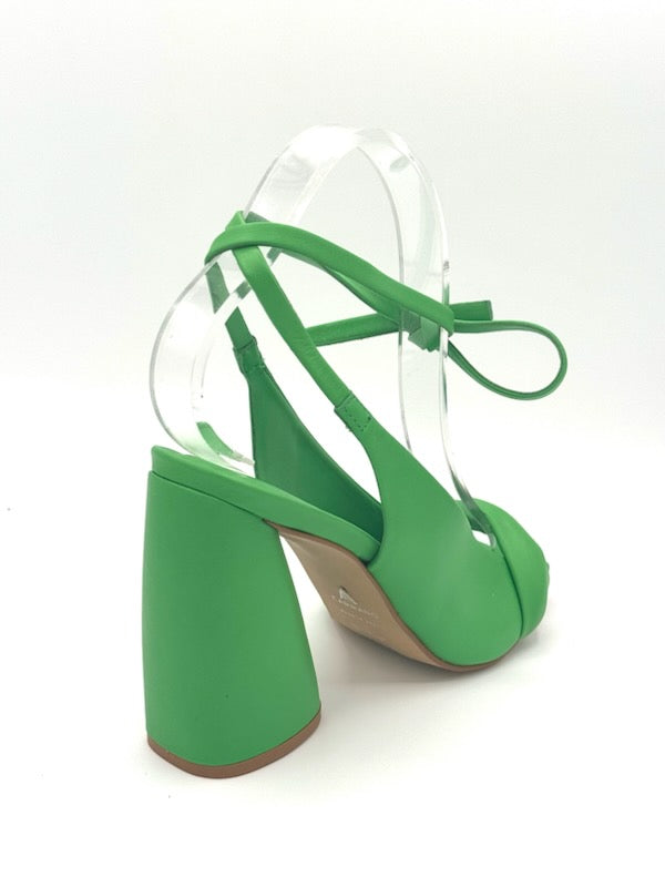 Elora Reg 160 Now 80.00 Final Sale!!!!!